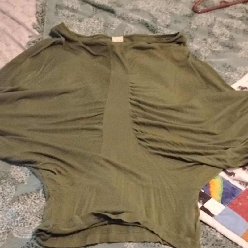 Olive Green Y2K Vintage Size Small Made In The USA Wide Arm Top